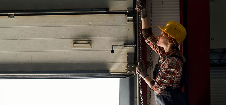 Addressing Common Garage Door Stoppage Issues in Jacksonville, IL